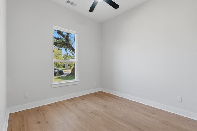 4323 Metropolitan Avenue, Dallas, TX 75210