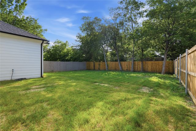4323 Metropolitan Avenue, Dallas, TX 75210