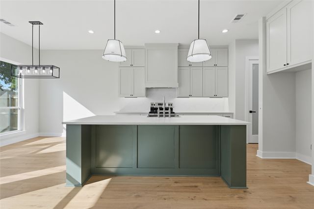 4323 Metropolitan Avenue, Dallas, TX 75210