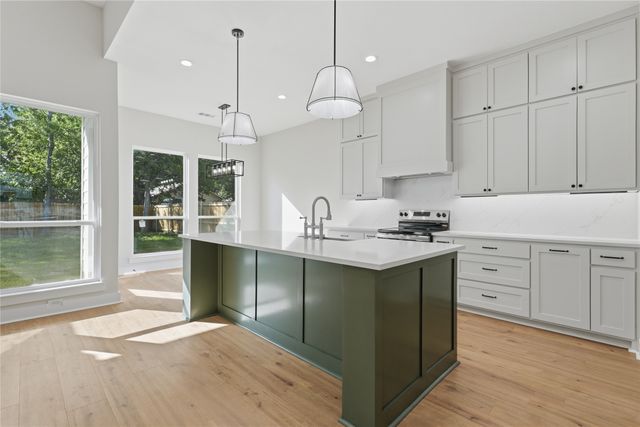 4323 Metropolitan Avenue, Dallas, TX 75210