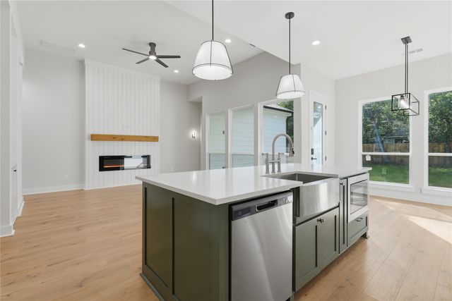 4323 Metropolitan Avenue, Dallas, TX 75210