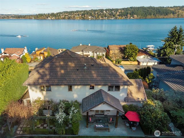 15517 Lake Shore Boulevard NE, Lake Forest Park, WA 98155