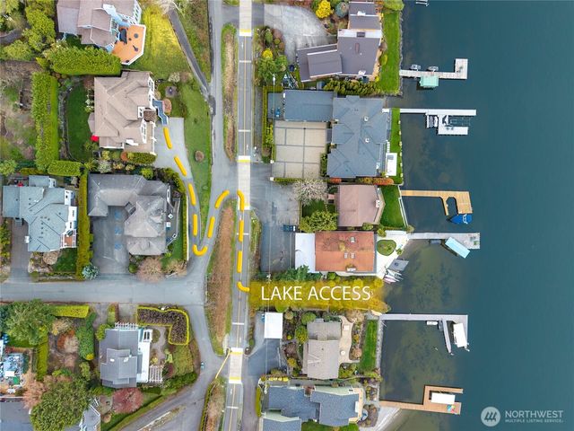 15517 Lake Shore Boulevard NE, Lake Forest Park, WA 98155