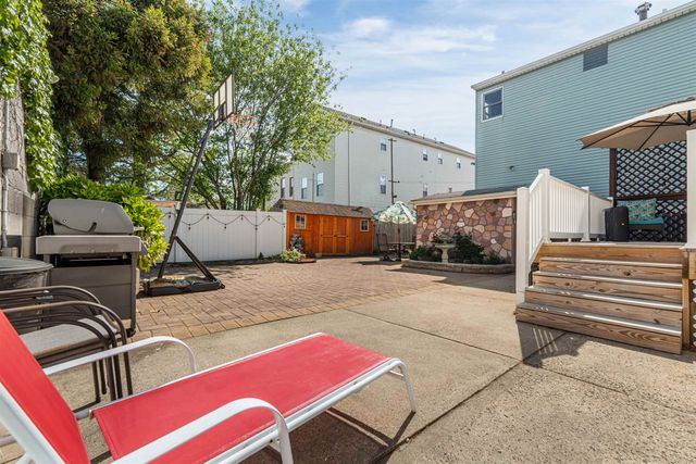 70 WEST 3RD ST, Bayonne, NJ 07002