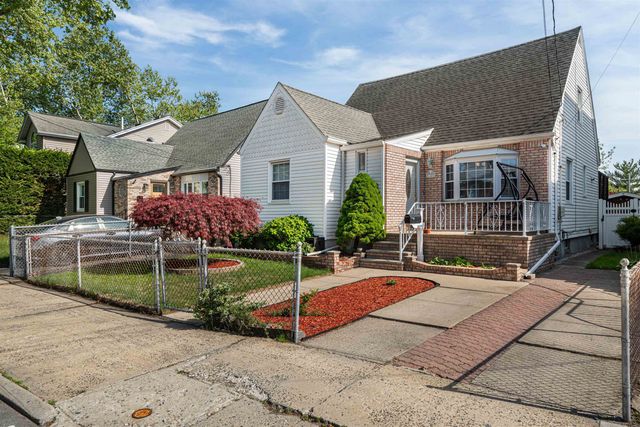 70 WEST 3RD ST, Bayonne, NJ 07002