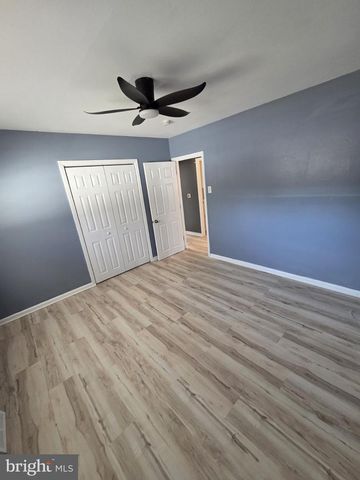 48 5TH AVE, Maple Shade, NJ 08052