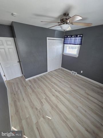 48 5TH AVE, Maple Shade, NJ 08052