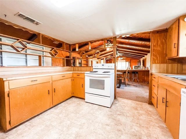 6051 County Road 103, Brownwood, TX 76801