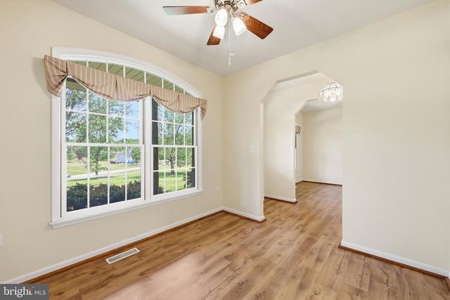 107 PALACE CT, Inwood, WV 25428