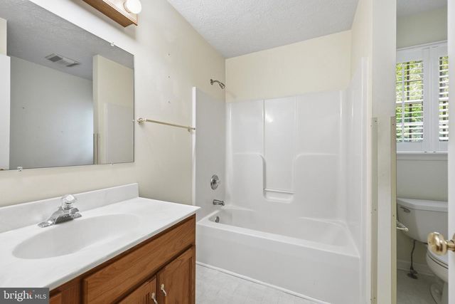 107 PALACE CT, Inwood, WV 25428