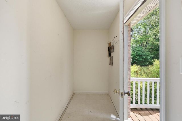 107 PALACE CT, Inwood, WV 25428