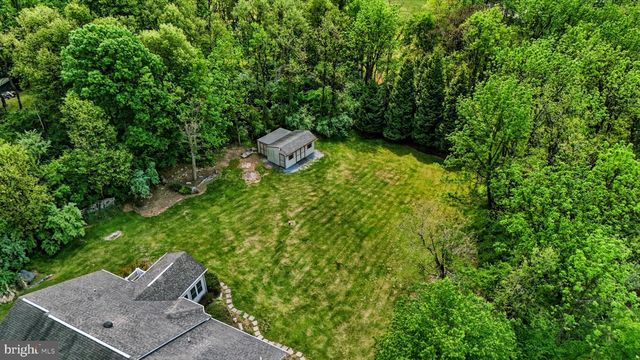 107 PALACE CT, Inwood, WV 25428