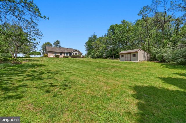107 PALACE CT, Inwood, WV 25428