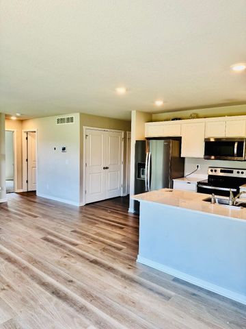 82 Dakota Circle, Waukee, IA 50263