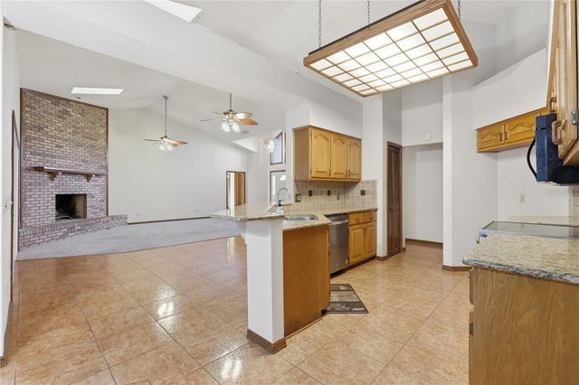 525 SUMMERHAVEN DRIVE, Debary, FL 32713