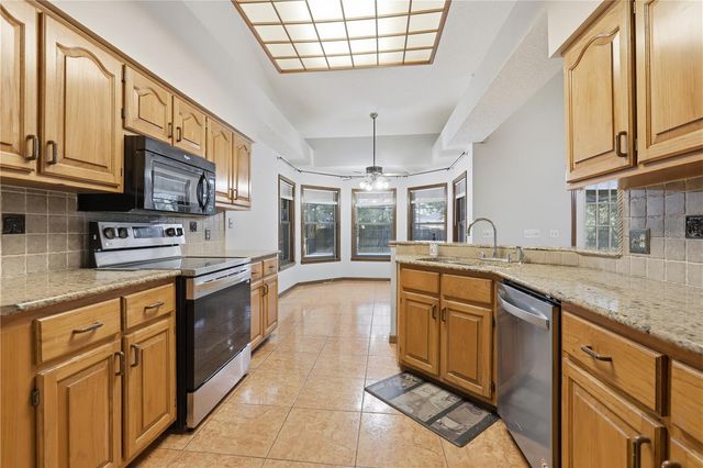 525 SUMMERHAVEN DRIVE, Debary, FL 32713