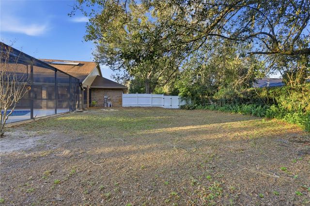 525 SUMMERHAVEN DRIVE, Debary, FL 32713