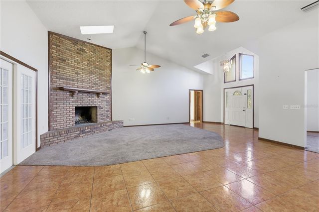 525 SUMMERHAVEN DRIVE, Debary, FL 32713