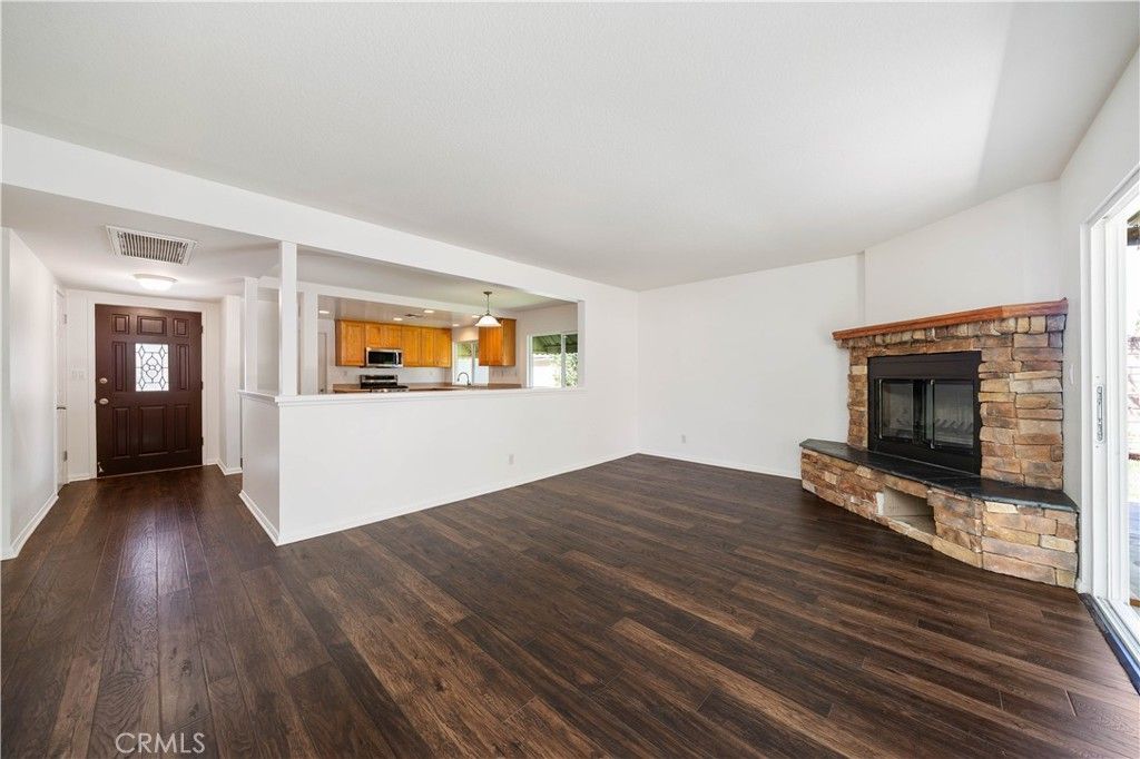 Image 11 of property listing at 2089 Abraham Street, Simi Valley, CA 93065