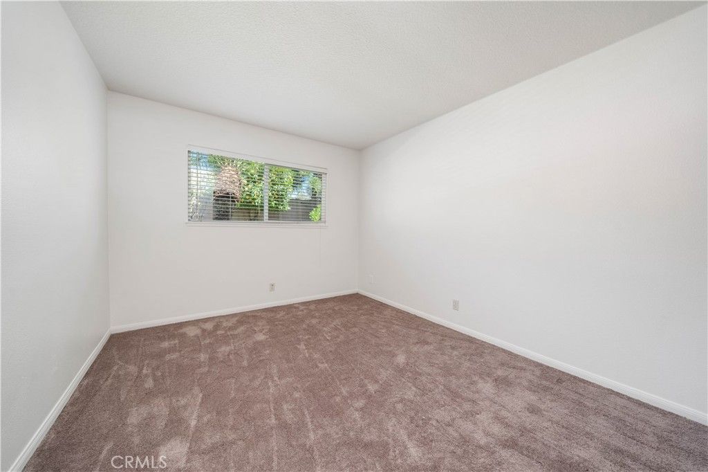 Image 15 of property listing at 2089 Abraham Street, Simi Valley, CA 93065
