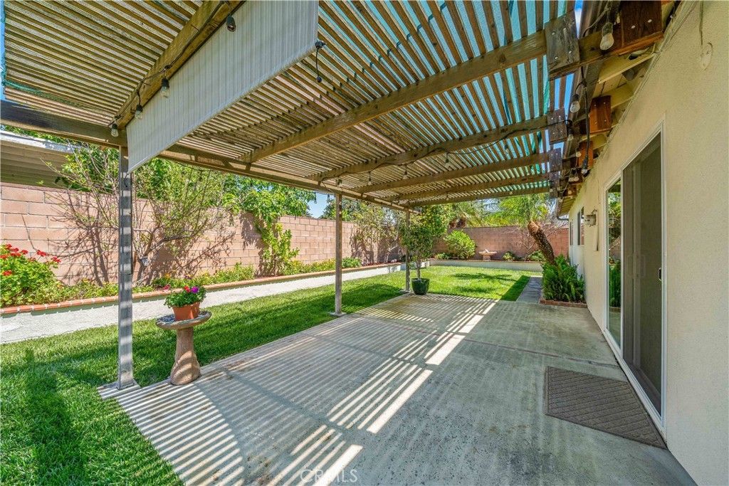 Image 20 of property listing at 2089 Abraham Street, Simi Valley, CA 93065