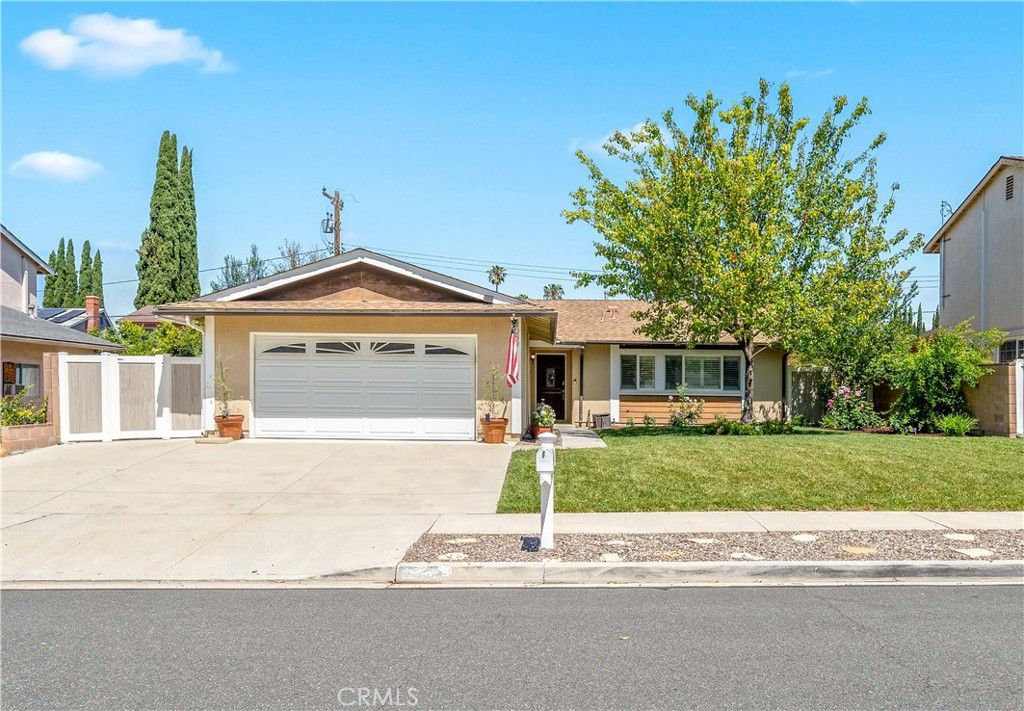 Image 3 of property listing at 2089 Abraham Street, Simi Valley, CA 93065