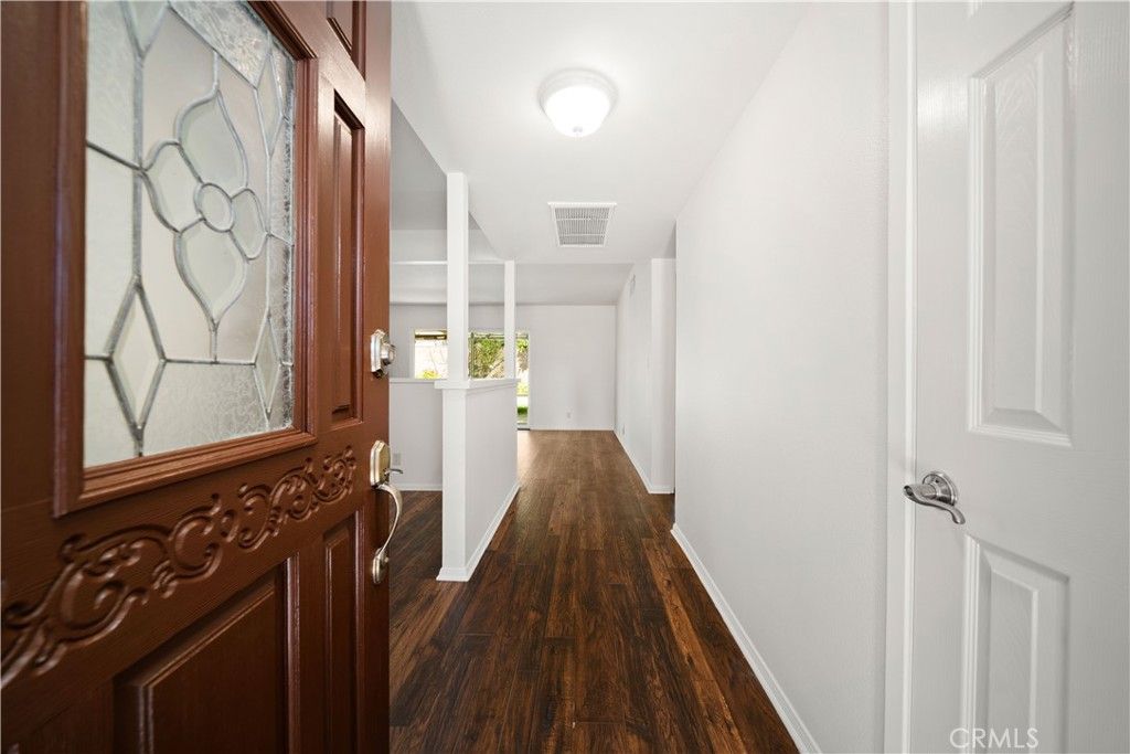 Image 5 of property listing at 2089 Abraham Street, Simi Valley, CA 93065