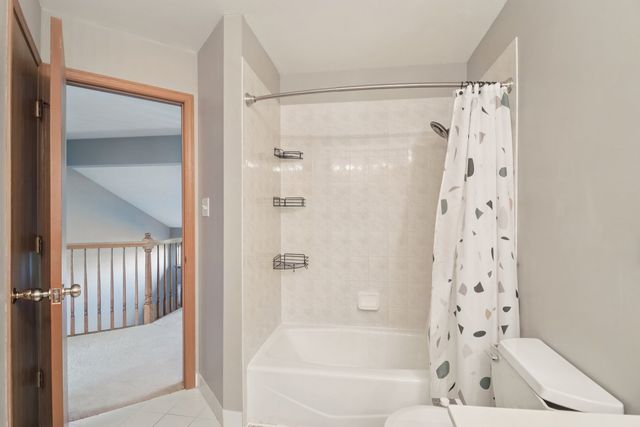 16018 Bormet Drive, Tinley Park, IL 60477