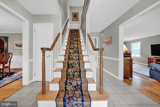 86 KNICKERBOCKER DR, Belle Mead, NJ 08502