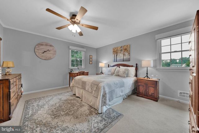 86 KNICKERBOCKER DR, Belle Mead, NJ 08502