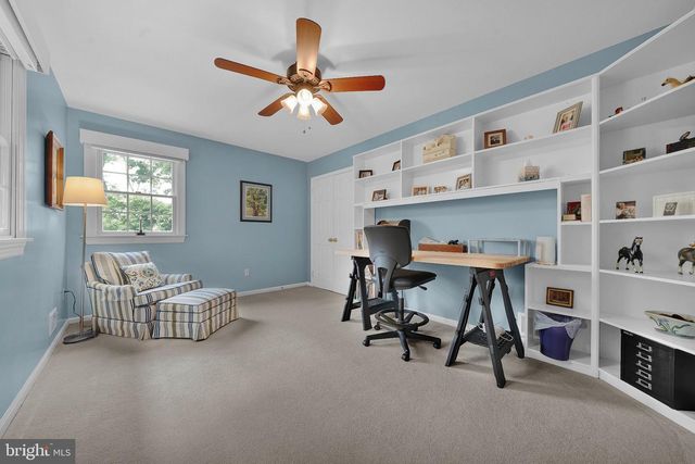 86 KNICKERBOCKER DR, Belle Mead, NJ 08502