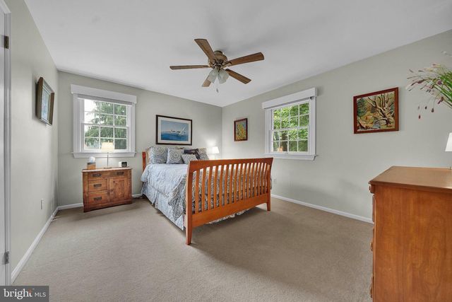 86 KNICKERBOCKER DR, Belle Mead, NJ 08502