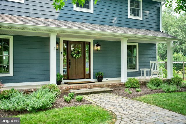 86 KNICKERBOCKER DR, Belle Mead, NJ 08502
