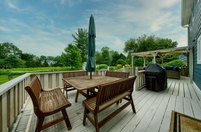 86 KNICKERBOCKER DR, Belle Mead, NJ 08502