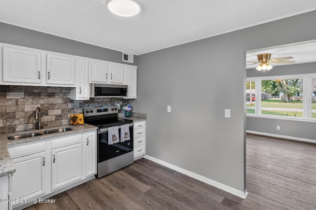 5406 Zev Way, Louisville, KY 40272