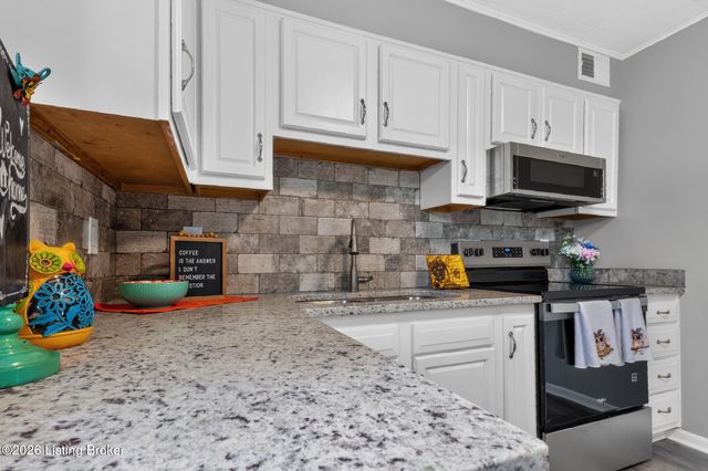 5406 Zev Way, Louisville, KY 40272