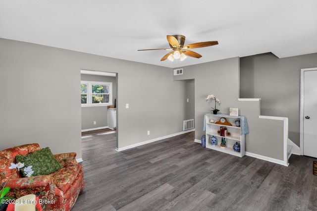 5406 Zev Way, Louisville, KY 40272