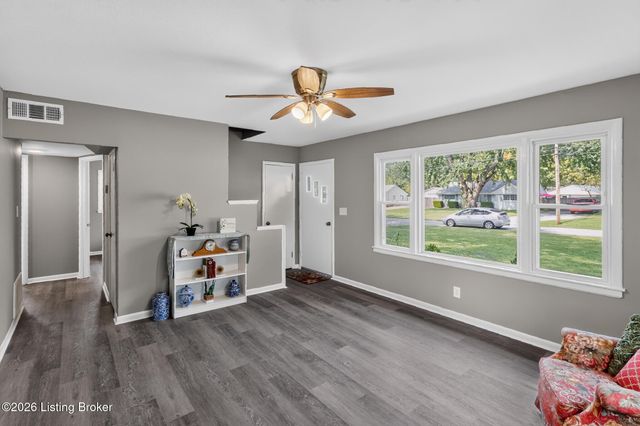 5406 Zev Way, Louisville, KY 40272