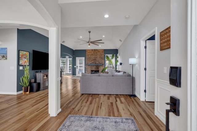 112 General Smith Pl, Hendersonville, TN 37075