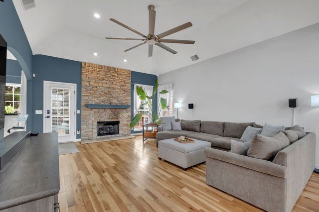 112 General Smith Pl, Hendersonville, TN 37075