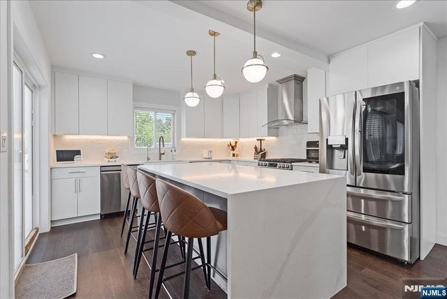 33-21 Southern Drive, Fair Lawn, NJ 07410