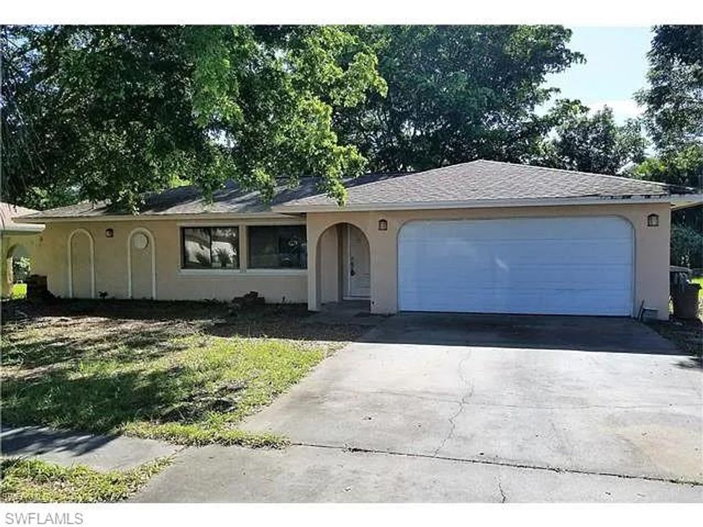 6986 Scarboro DR, Fort Myers, FL 33919