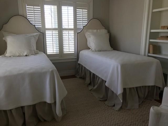 2137 W Main Street, Houston, TX 77098