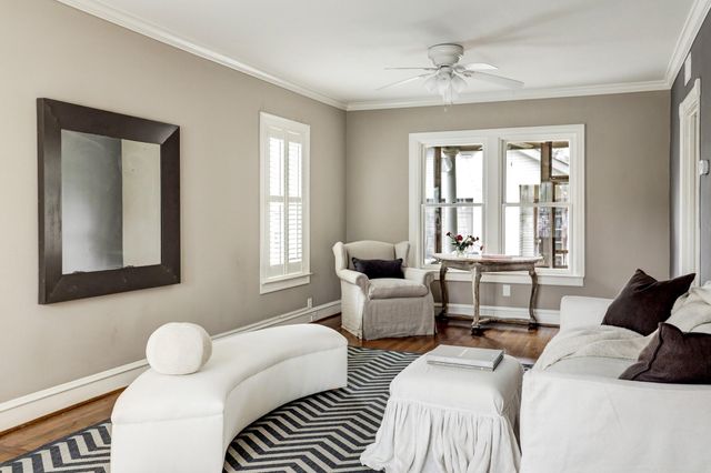 2137 W Main Street, Houston, TX 77098