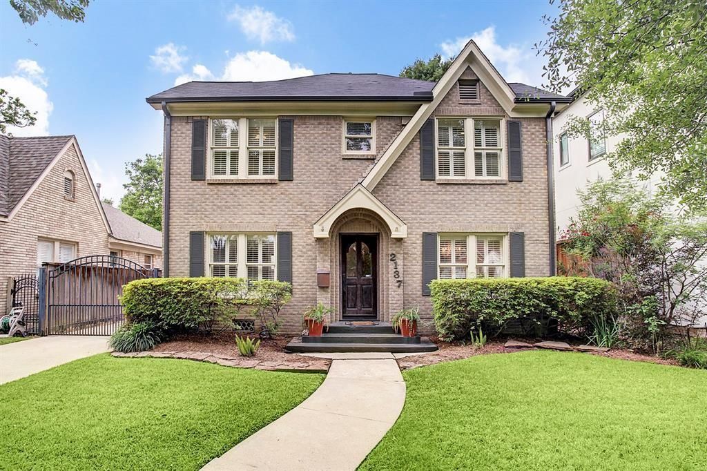 2137 W Main Street, Houston, TX 77098