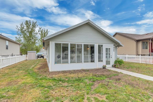1906 E JUNIPER DR, Eagle Mountain, UT 84005
