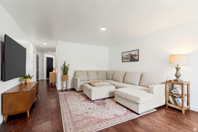 1906 E JUNIPER DR, Eagle Mountain, UT 84005
