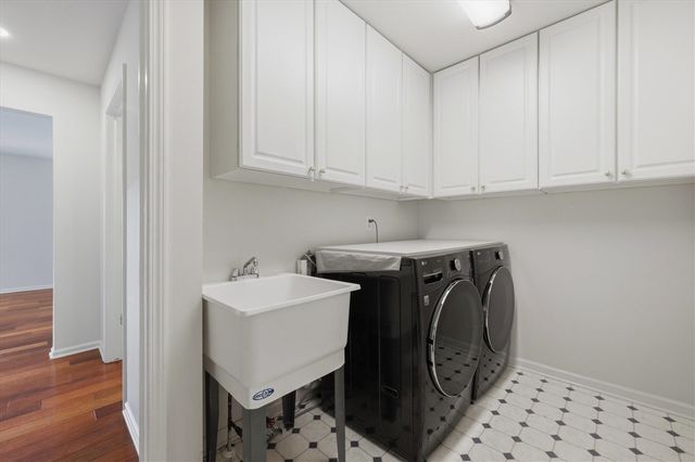 2243 Sun Valley Drive, Ann Arbor, MI 48108
