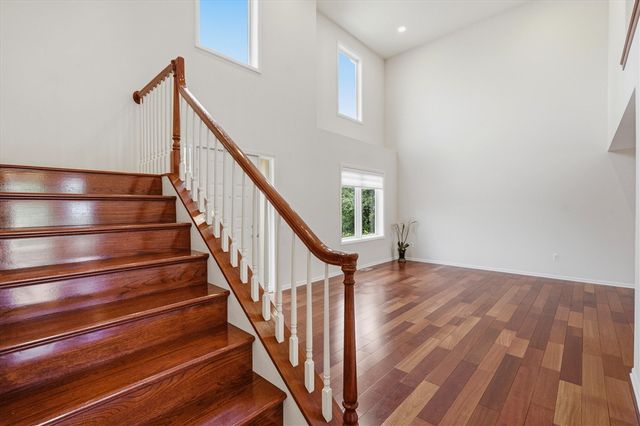2243 Sun Valley Drive, Ann Arbor, MI 48108