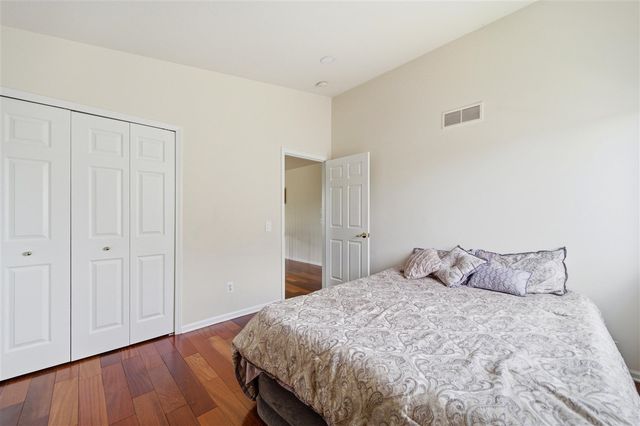 2243 Sun Valley Drive, Ann Arbor, MI 48108